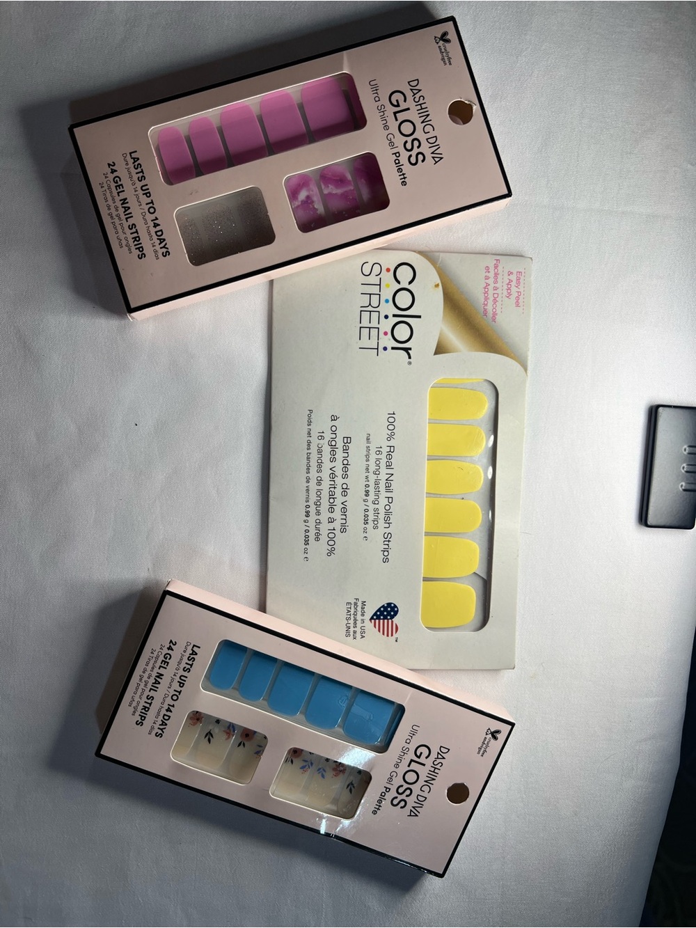 Dashing Diva Gloss & Color Street Nail Polish Strips Bundle β 3 Sets - Picture 2 of 5